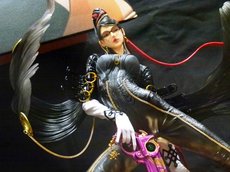Illustration for article titled This Bayonetta Figure Pistol Kicks Out A Whopping Price Tag